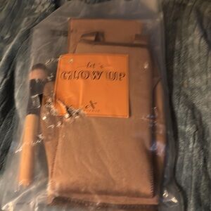 Self Tan Mitt Set with Brush